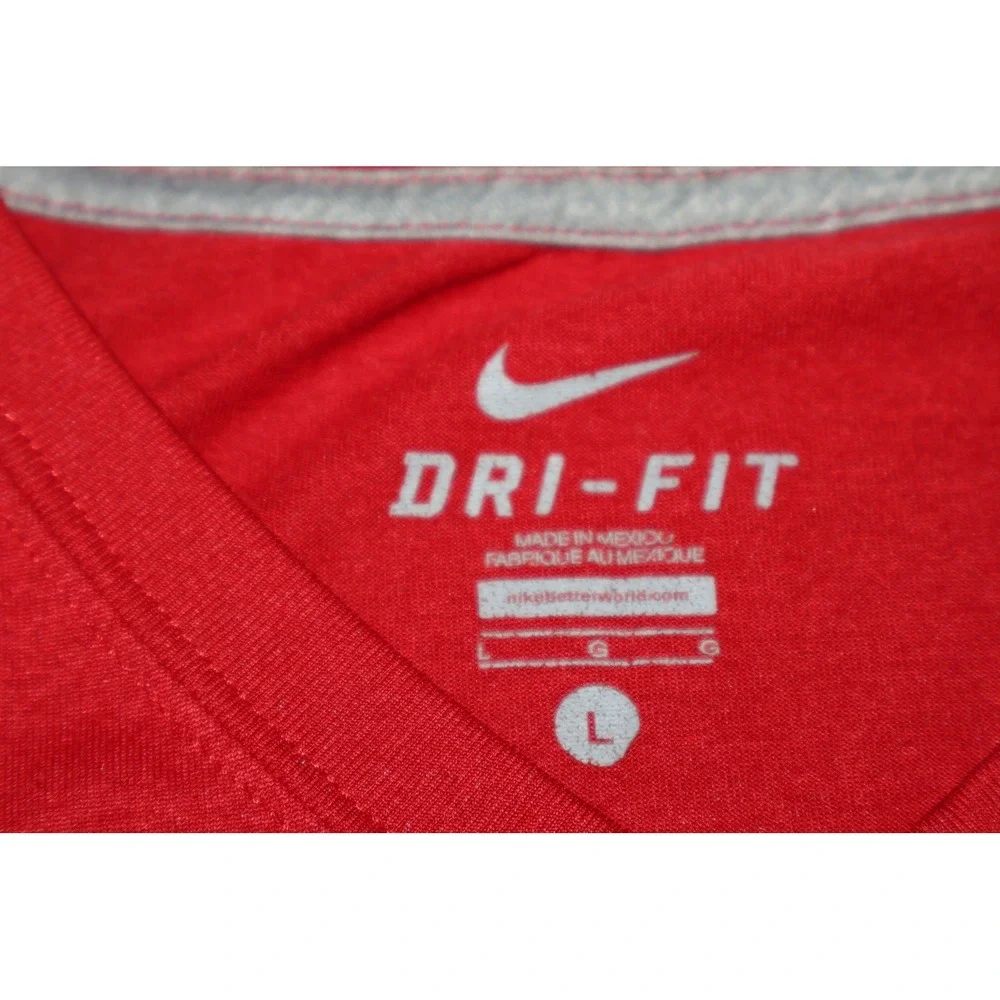 Nike T-Shirt Mens Large Red Dri-Fit V-Neck Swoosh Activewear Gym Workout